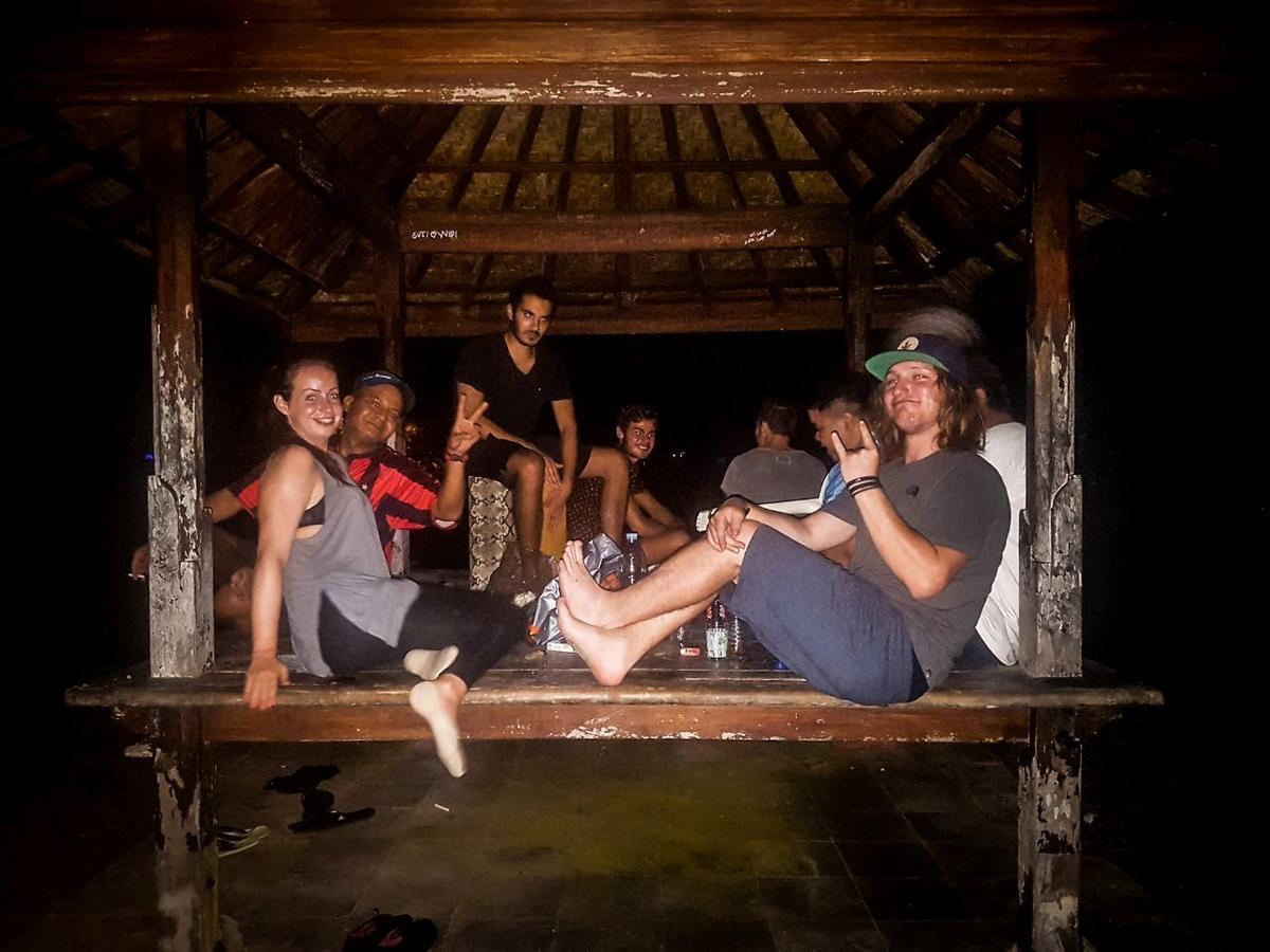Sunrise Backpacker Hostel Nusa Dua  Bagian luar foto